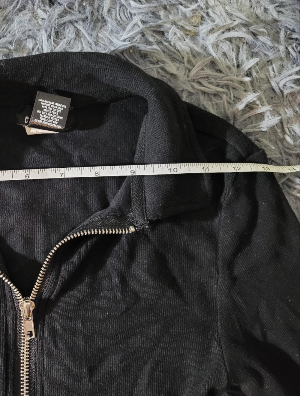 Black zip-up Collared Crop Ribbed Sweater - Picture 5 of 6